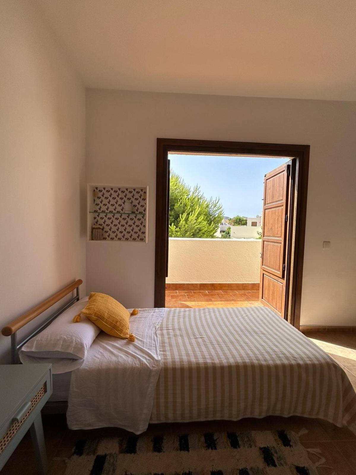 Casa Con Piscina En San Jose Sotillo Exterior photo